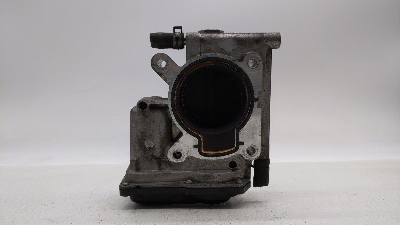 2006-2013 Mazda 3 Throttle Body P/N:L3R4 13 640 L3G2 13 640 A, P53N 13 640 Fits Fits 2006 2007 2008 2009 2010 2011 2012 2013