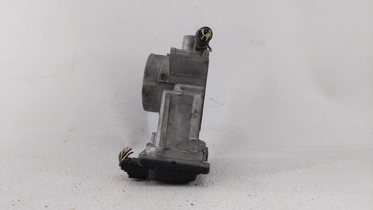 2006-2013 Mazda 3 Throttle Body P/N:L3R4 13 640 L3G2 13 640 A, P53N 13 640 Fits Fits 2006 2007 2008 2009 2010 2011 2012 2013
