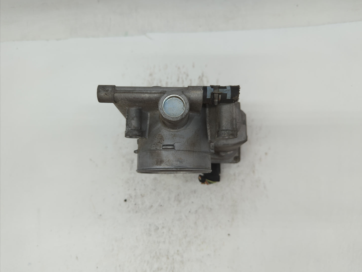 2006-2013 Mazda 3 Throttle Body P/N:6M8G-9F991-A L3R4 13 640, L3G2 13 640 A Fits Fits 2006 2007 2008 2009 2010 2011 2012 201