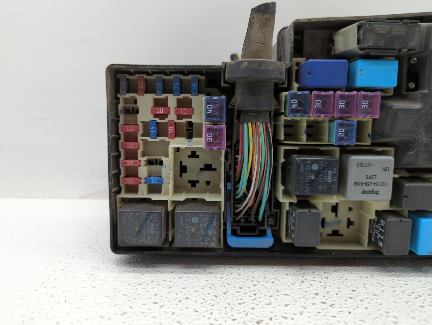 2004-2009 Mazda 3 Fusebox Fuse Box Panel Relay Module P/N:3M5T-14A142-AB BP4K-66765 Fits Fits 2004 2005 2006 2007 2008 2009 