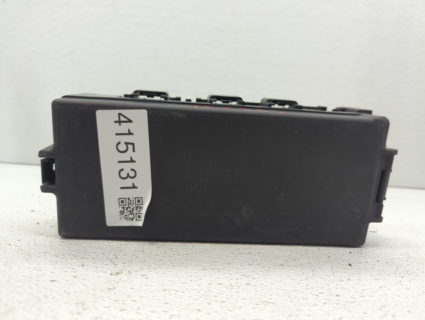 2004-2009 Mazda 3 Fusebox Fuse Box Panel Relay Module P/N:BE5T-14290-E BP4K-66761 Fits Fits 2004 2005 2006 2007 2008 2009 OE