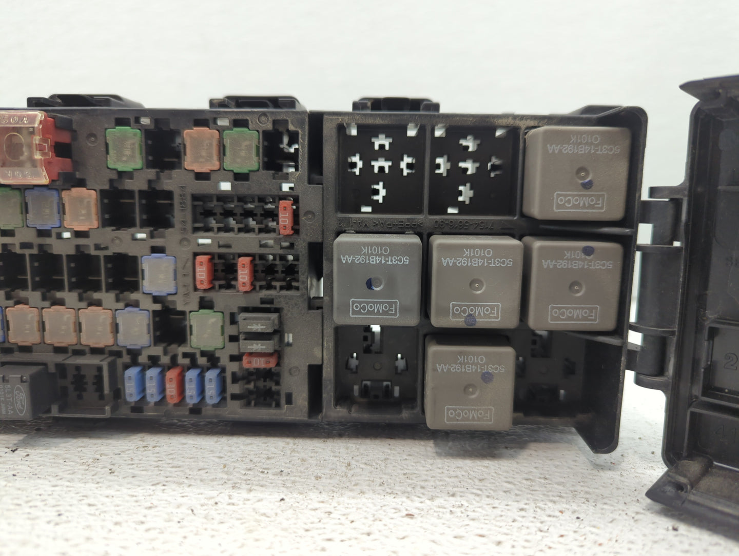 2004-2009 Mazda 3 Fusebox Fuse Box Panel Relay Module P/N:BE5T-14290-E BP4K-66761 Fits Fits 2004 2005 2006 2007 2008 2009 OE