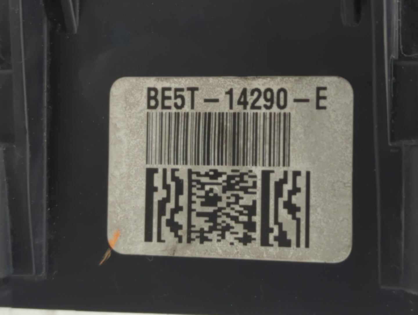 2004-2009 Mazda 3 Fusebox Fuse Box Panel Relay Module P/N:BE5T-14290-E BP4K-66761 Fits Fits 2004 2005 2006 2007 2008 2009 OE