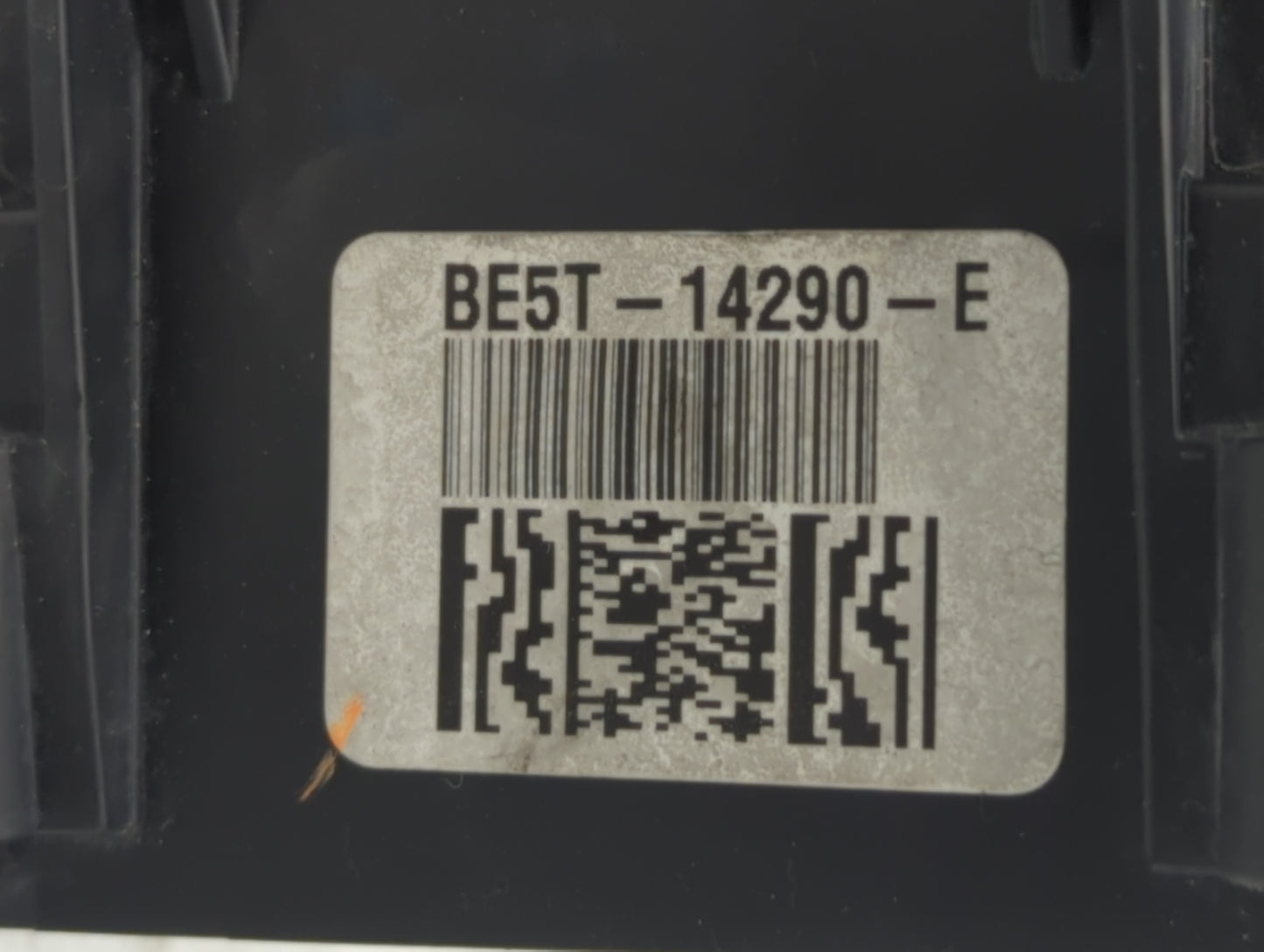 2004-2009 Mazda 3 Fusebox Fuse Box Panel Relay Module P/N:BE5T-14290-E BP4K-66761 Fits Fits 2004 2005 2006 2007 2008 2009 OE