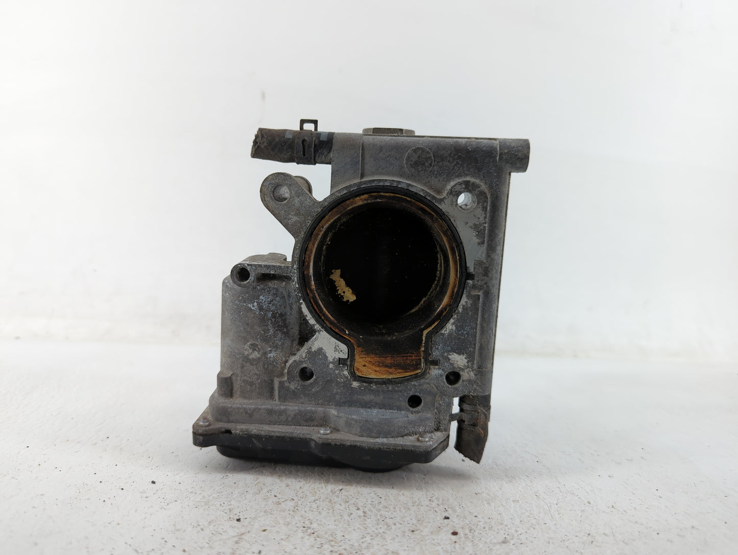 2006-2013 Mazda 3 Throttle Body P/N:L3R4 13 640 L3G2 13 640 A, P53N 13 640 Fits Fits 2006 2007 2008 2009 2010 2011 2012 2013