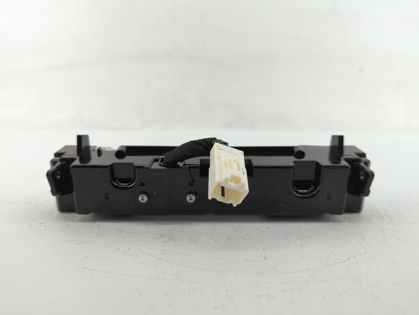 2008-2009 Mazda 3 Radio AM FM Cd Player Receiver Replacement P/N:9621 Fits Fits 2008 2009 OEM Used Auto Parts - Oemusedautop