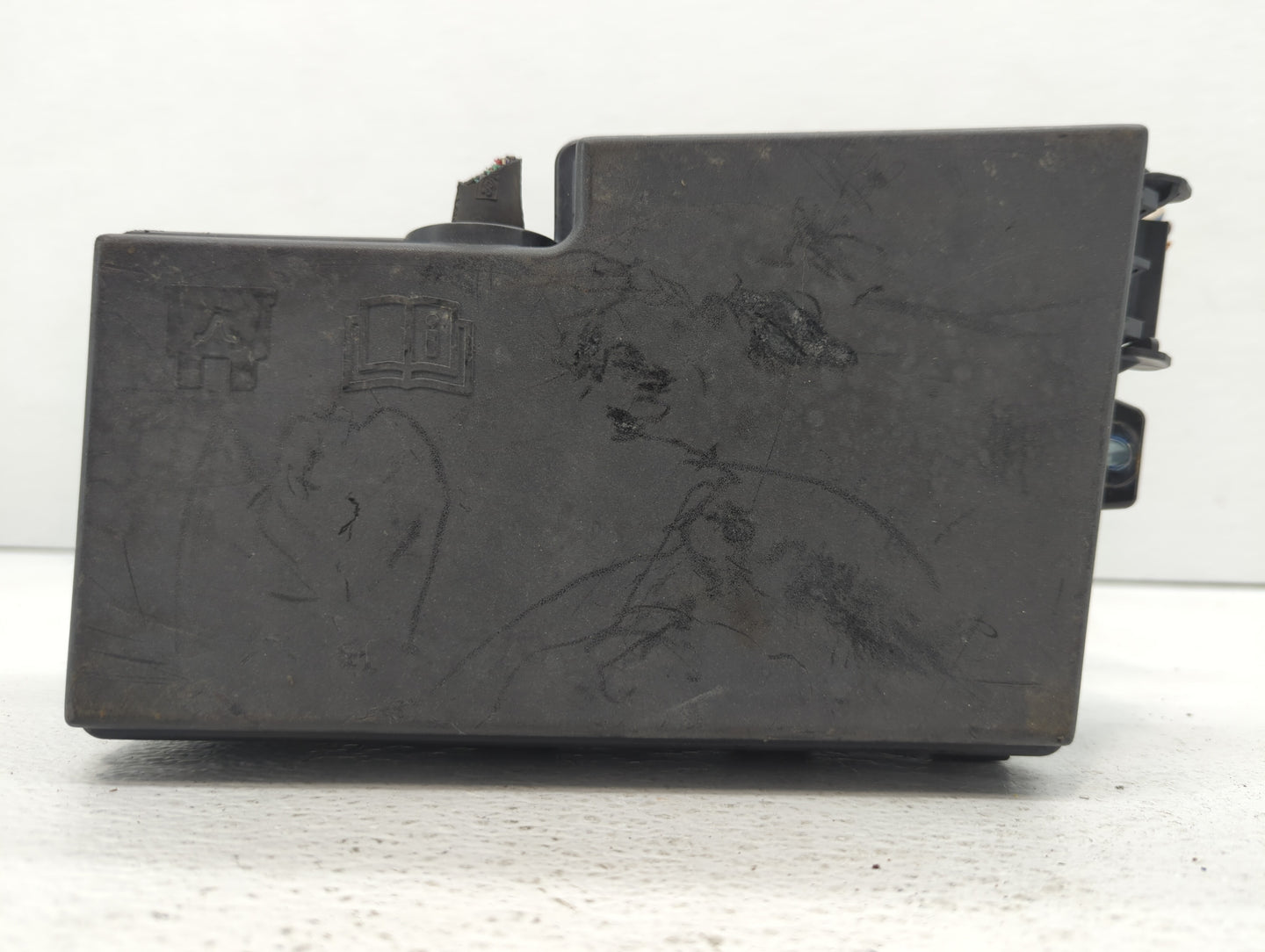 2004-2009 Mazda 3 Fusebox Fuse Box Panel Relay Module P/N:BP4K-66761 BP4K-66767 Fits Fits 2004 2005 2006 2007 2008 2009 OEM 