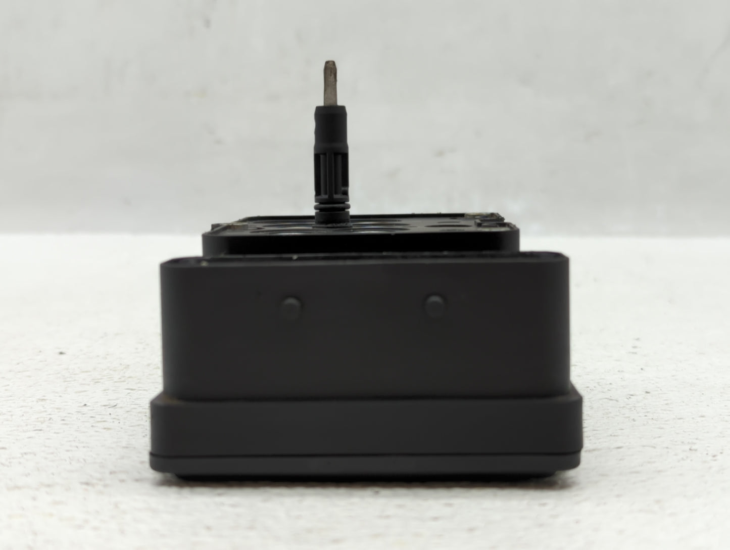 2007-2009 Mazda 3 Chassis Control Module Ccm Bcm Body Control - Oemusedautoparts1.com