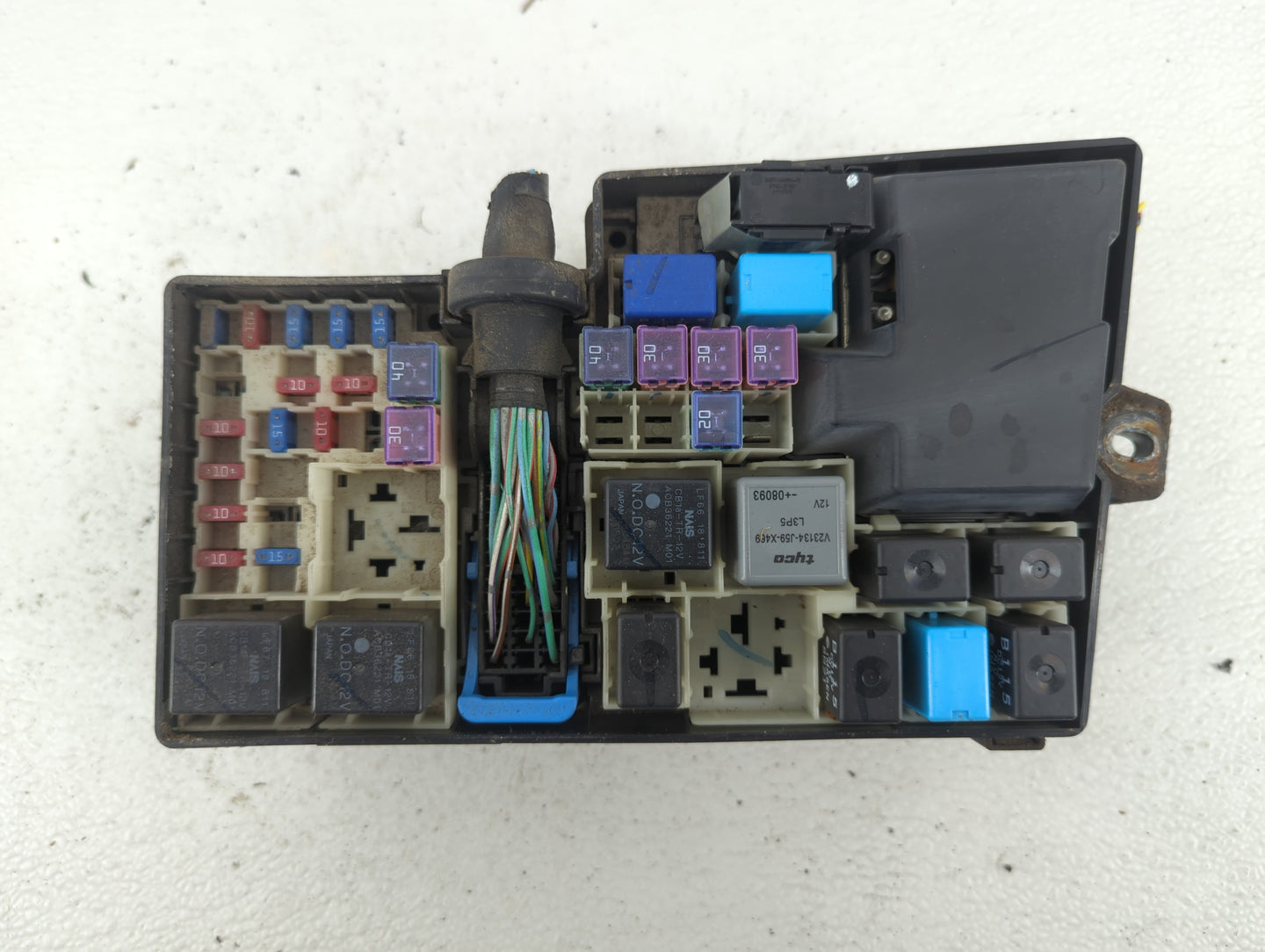2004-2009 Mazda 3 Fusebox Fuse Box Panel Relay Module P/N:3M5T-14A142-AB Fits Fits 2004 2005 2006 2007 2008 2009 OEM Used Au