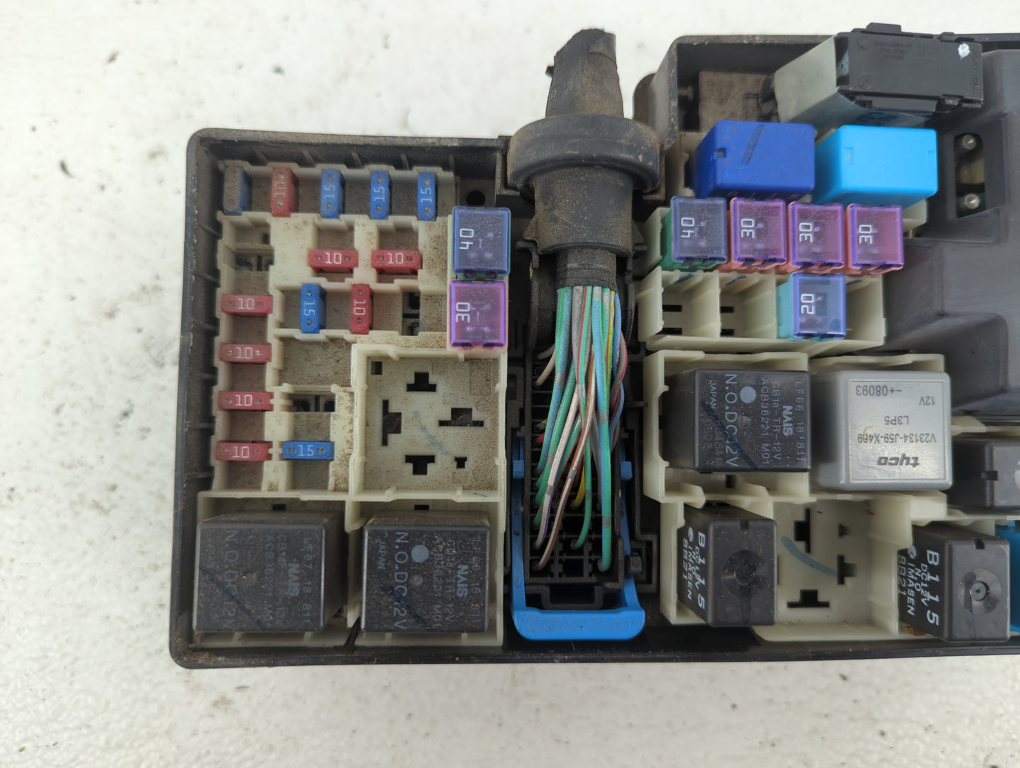 2004-2009 Mazda 3 Fusebox Fuse Box Panel Relay Module P/N:3M5T-14A142-AB Fits Fits 2004 2005 2006 2007 2008 2009 OEM Used Au