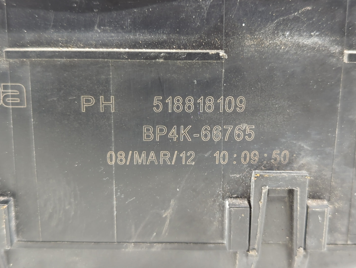 2004-2009 Mazda 3 Fusebox Fuse Box Panel Relay Module P/N:BP4K-66765 518818109 Fits Fits 2004 2005 2006 2007 2008 2009 OEM U