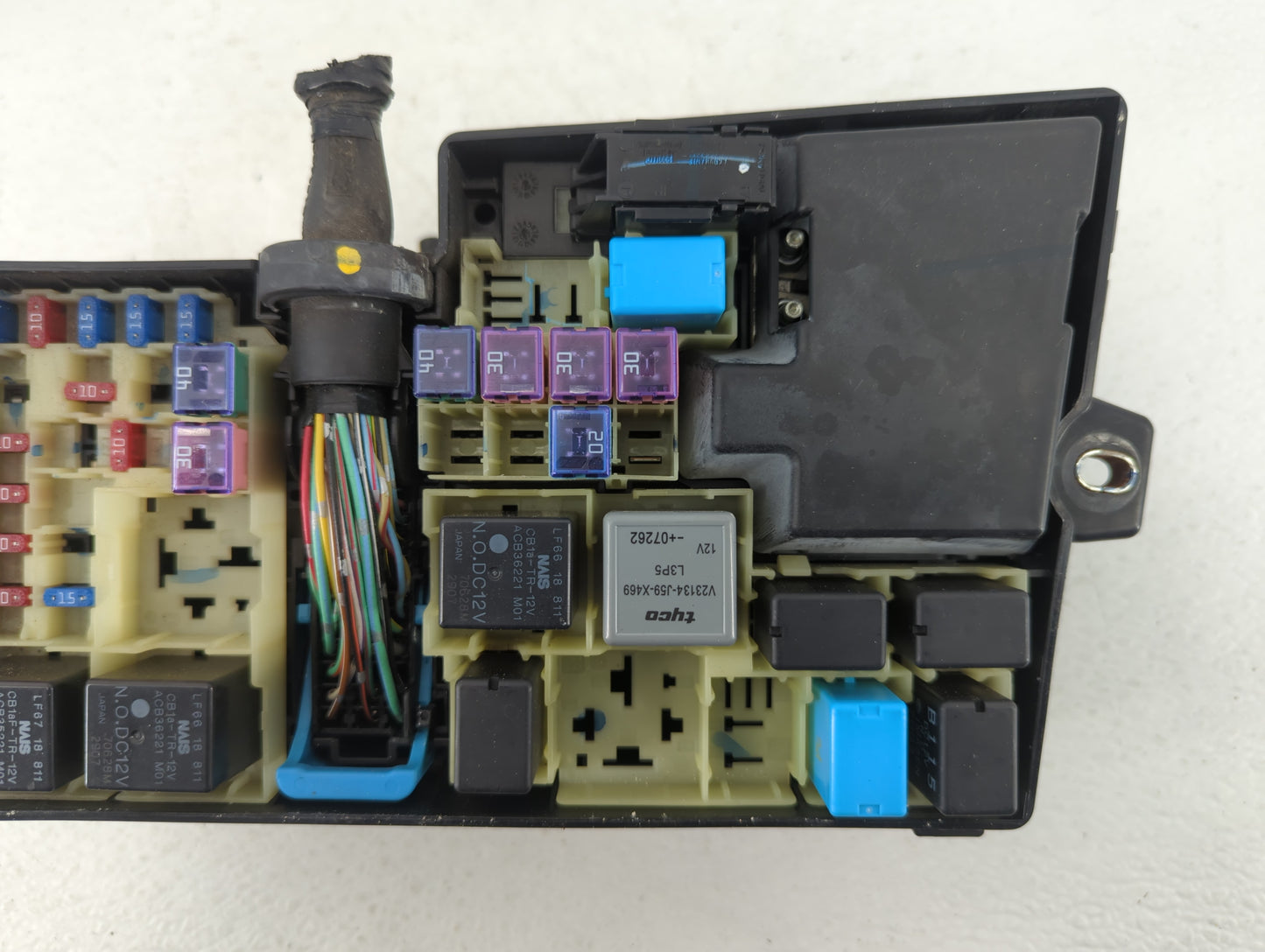2004-2009 Mazda 3 Fusebox Fuse Box Panel Relay Module P/N:518818109 Fits Fits 2004 2005 2006 2007 2008 2009 OEM Used Auto Pa