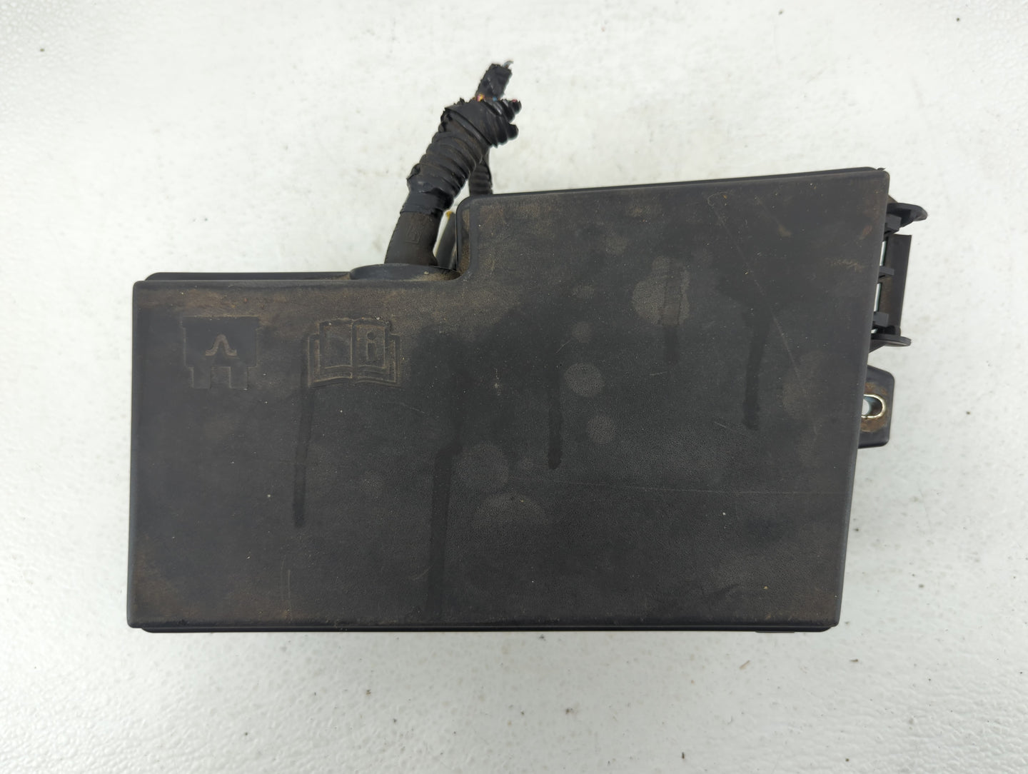 2004-2009 Mazda 3 Fusebox Fuse Box Panel Relay Module P/N:518818109 BP4K-66765 Fits Fits 2004 2005 2006 2007 2008 2009 OEM U