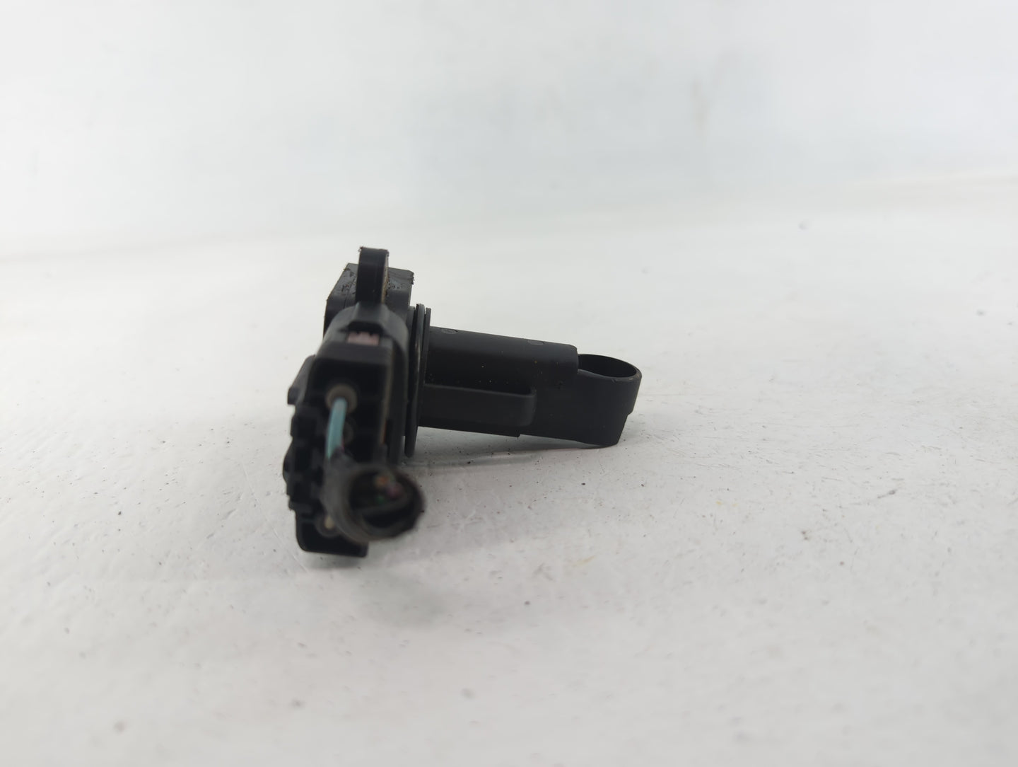 2004-2013 Mazda 3 Mass Air Flow Meter Maf - Oemusedautoparts1.com
