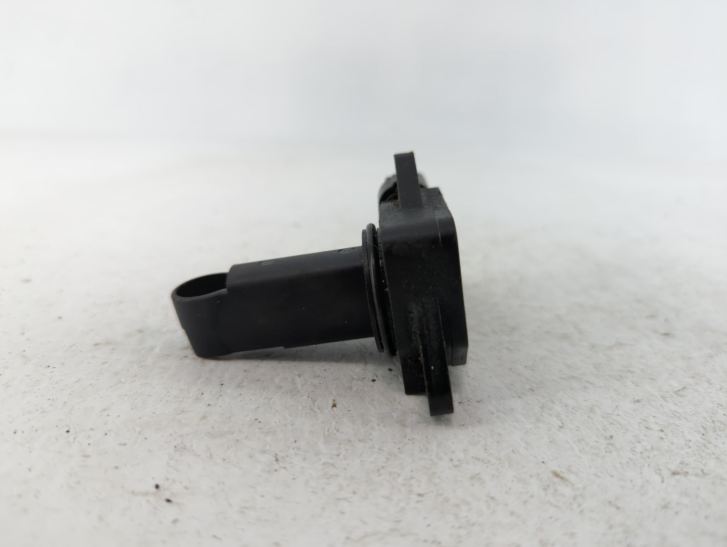 2004-2013 Mazda 3 Mass Air Flow Meter Maf - Oemusedautoparts1.com