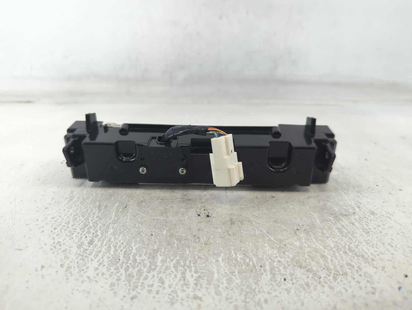 2008-2009 Mazda 3 Radio AM FM Cd Player Receiver Replacement P/N:9621 Fits Fits 2008 2009 OEM Used Auto Parts - Oemusedautop