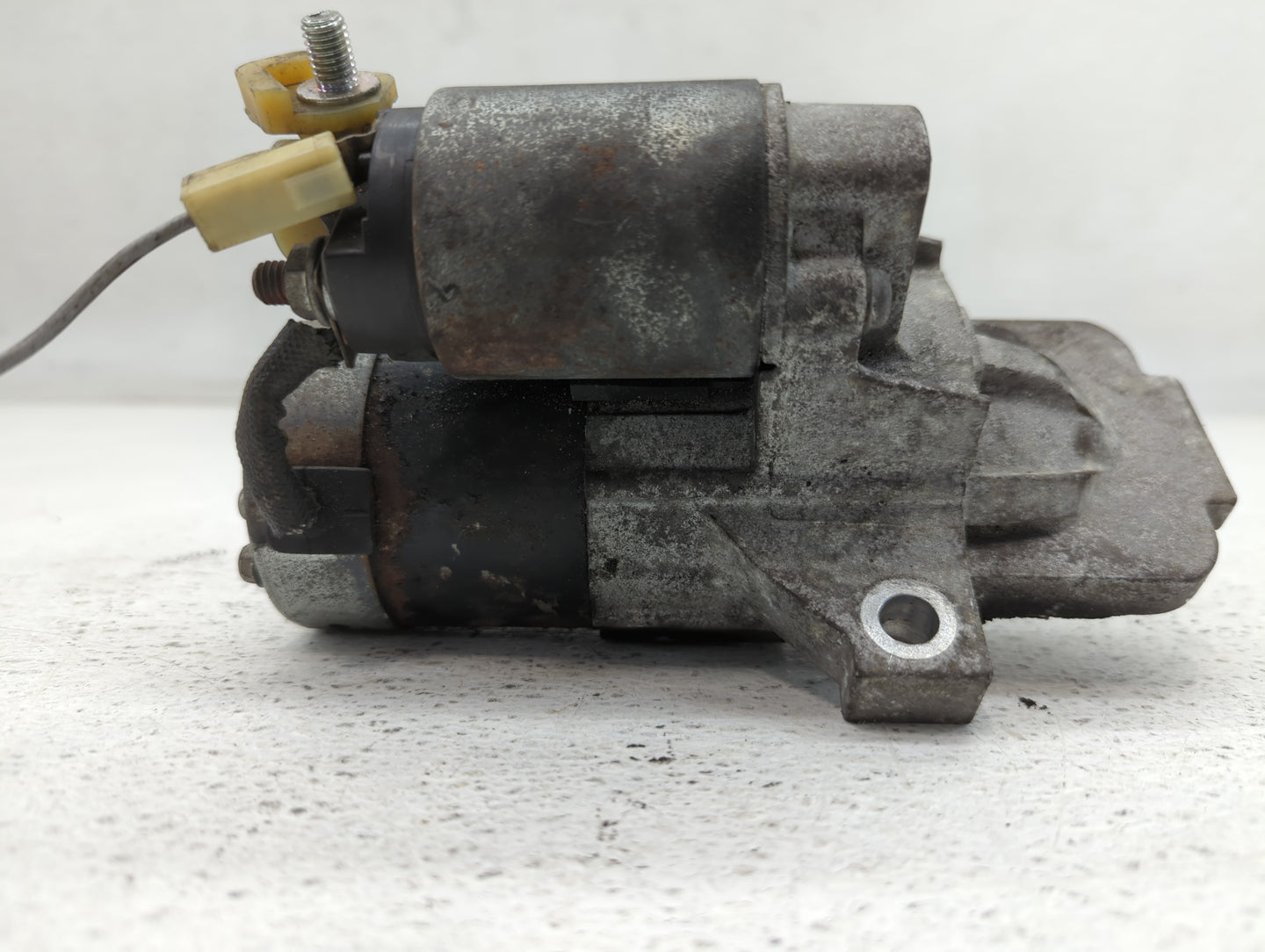 2004-2009 Mazda 3 Car Starter Motor Solenoid OEM P/N:M000T90981 Fits Fits 2004 2005 2006 2007 2008 2009 OEM Used Auto Parts 