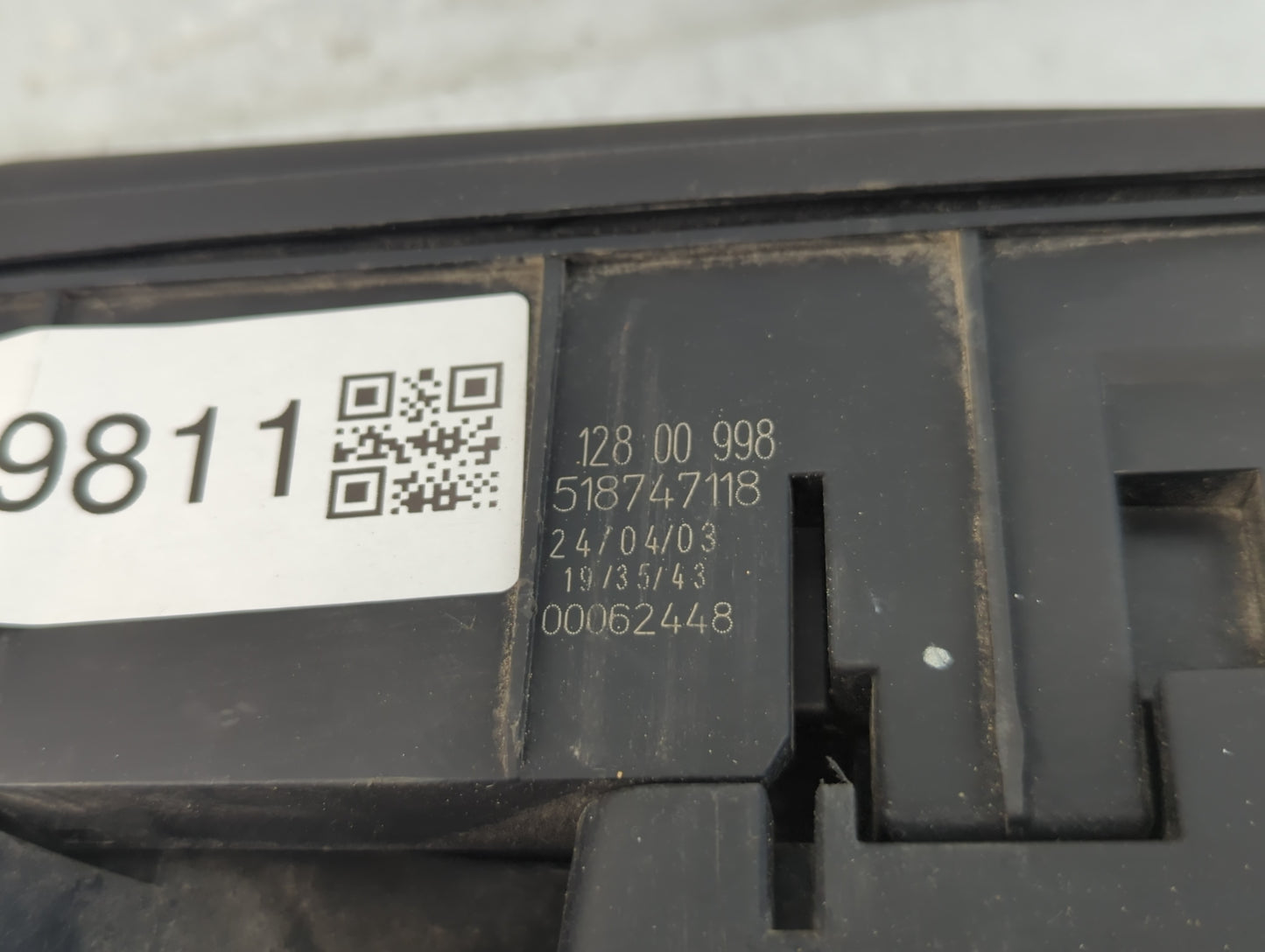 2008-2010 Mazda 5 Fusebox Fuse Box Panel Relay Module P/N:518747118 128 00 998 Fits Fits 2008 2009 2010 OEM Used Auto Parts 
