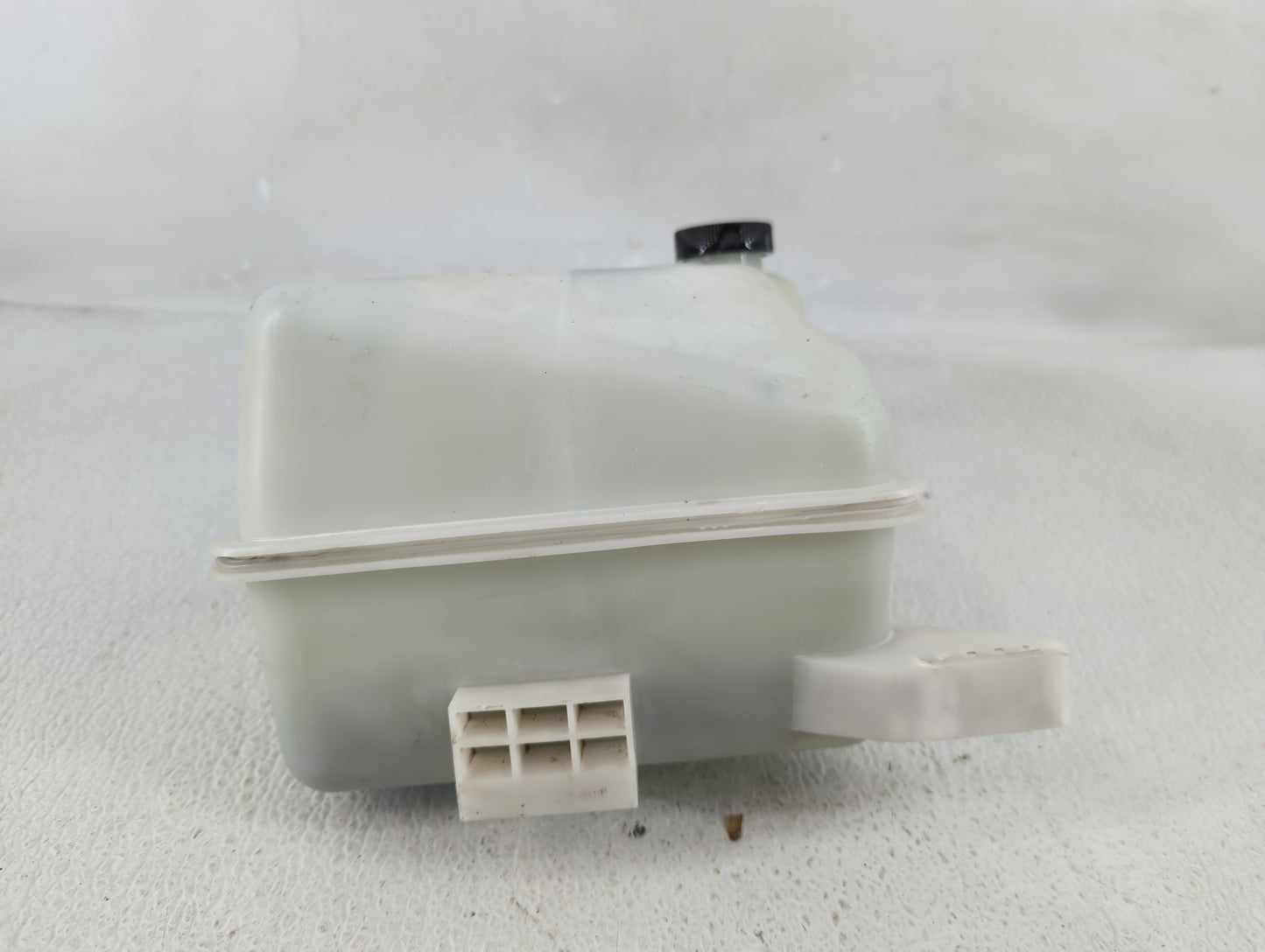 2006-2010 Mazda 5 Windshield Washer Fluid Reservoir Bottle Oem - Oemusedautoparts1.com