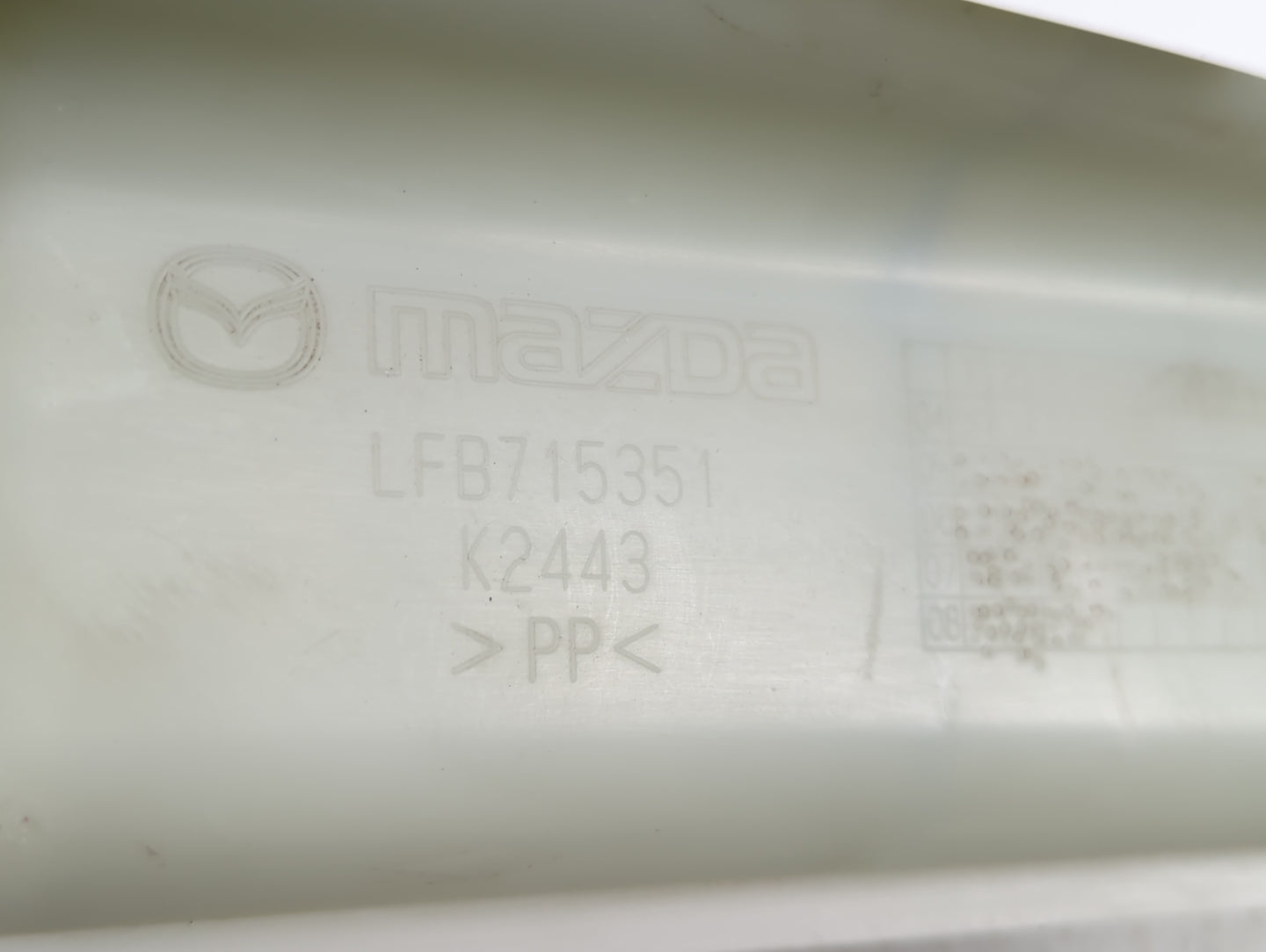 2006-2010 Mazda 5 Windshield Washer Fluid Reservoir Bottle Oem - Oemusedautoparts1.com