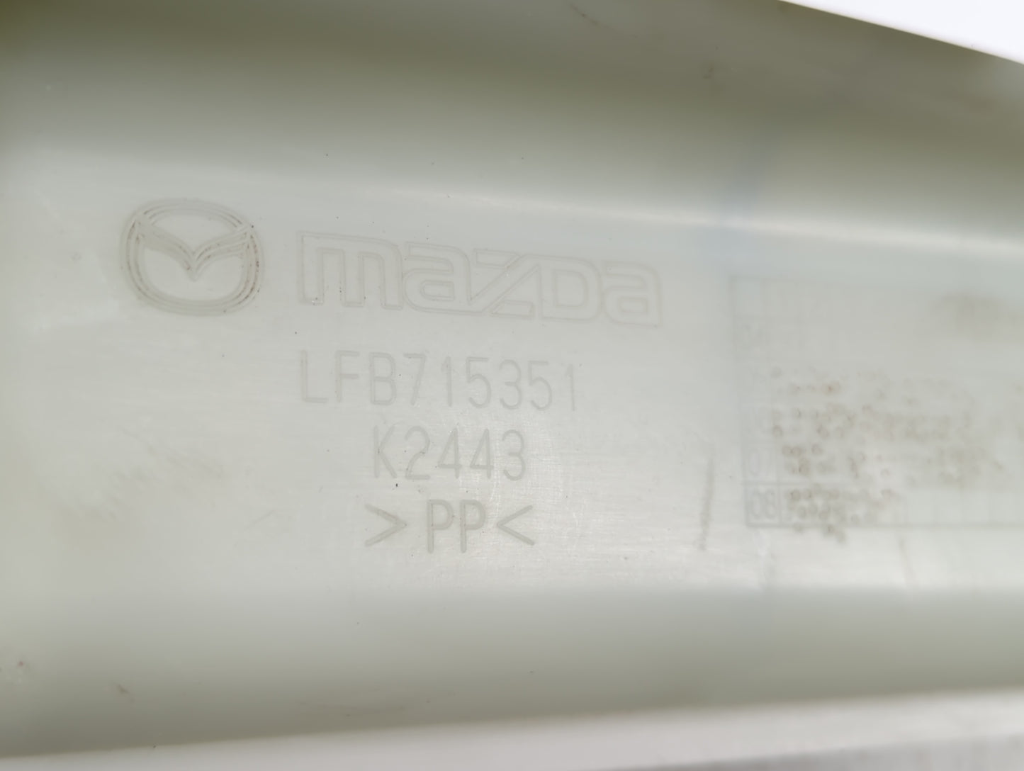 2006-2010 Mazda 5 Windshield Washer Fluid Reservoir Bottle Oem - Oemusedautoparts1.com