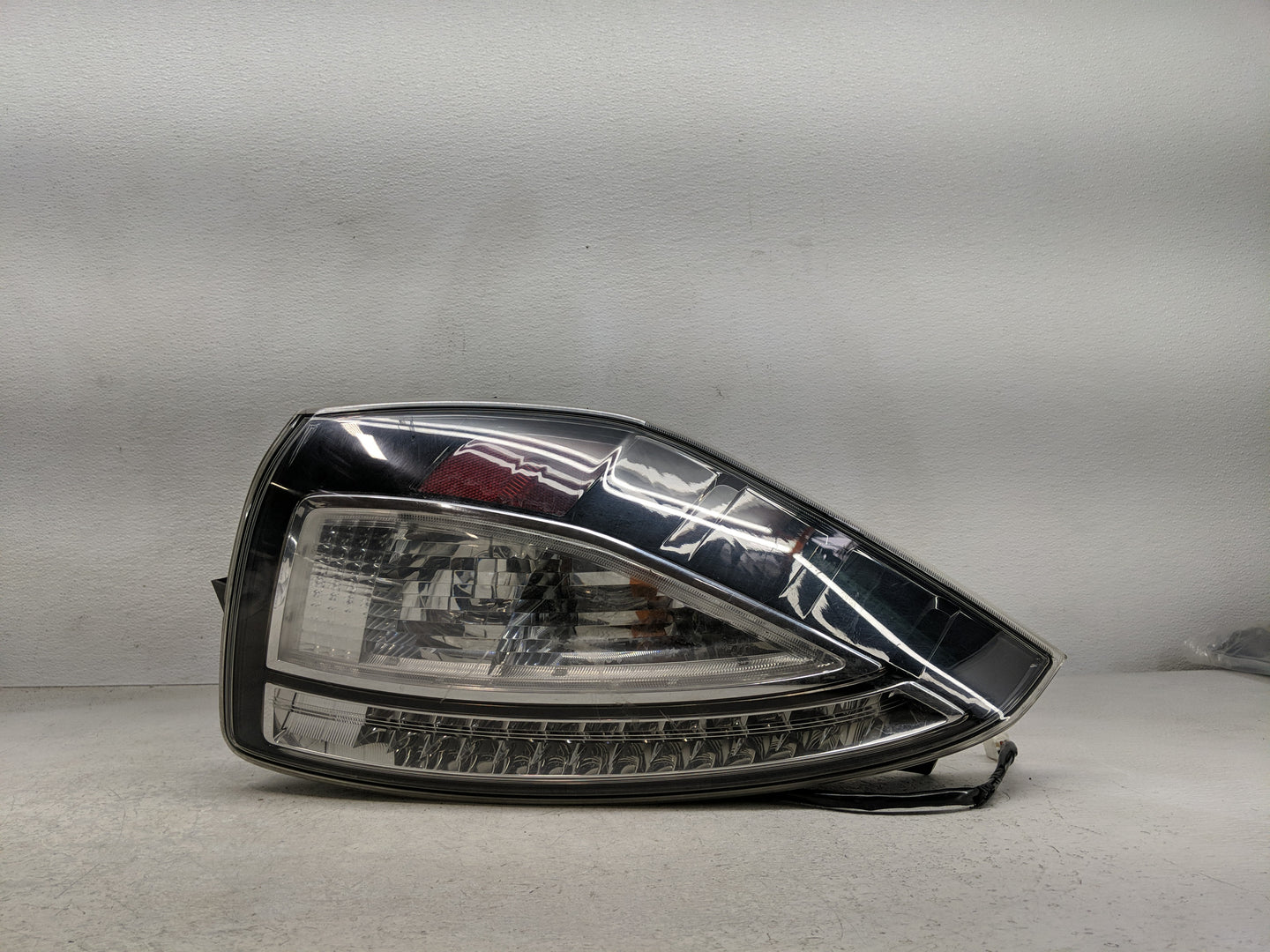 2008-2010 Mazda 5 Tail Light Assembly Driver Left OEM P/N:C317 51160 Fits Fits 2008 2009 2010 OEM Used Auto Parts - Oemuseda