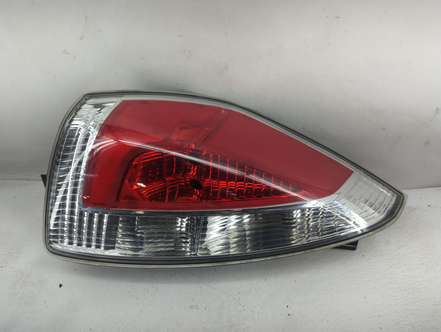 2008-2010 Mazda 5 Tail Light Assembly Driver Left OEM P/N:C291 51160 Fits Fits 2008 2009 2010 OEM Used Auto Parts - Oemuseda