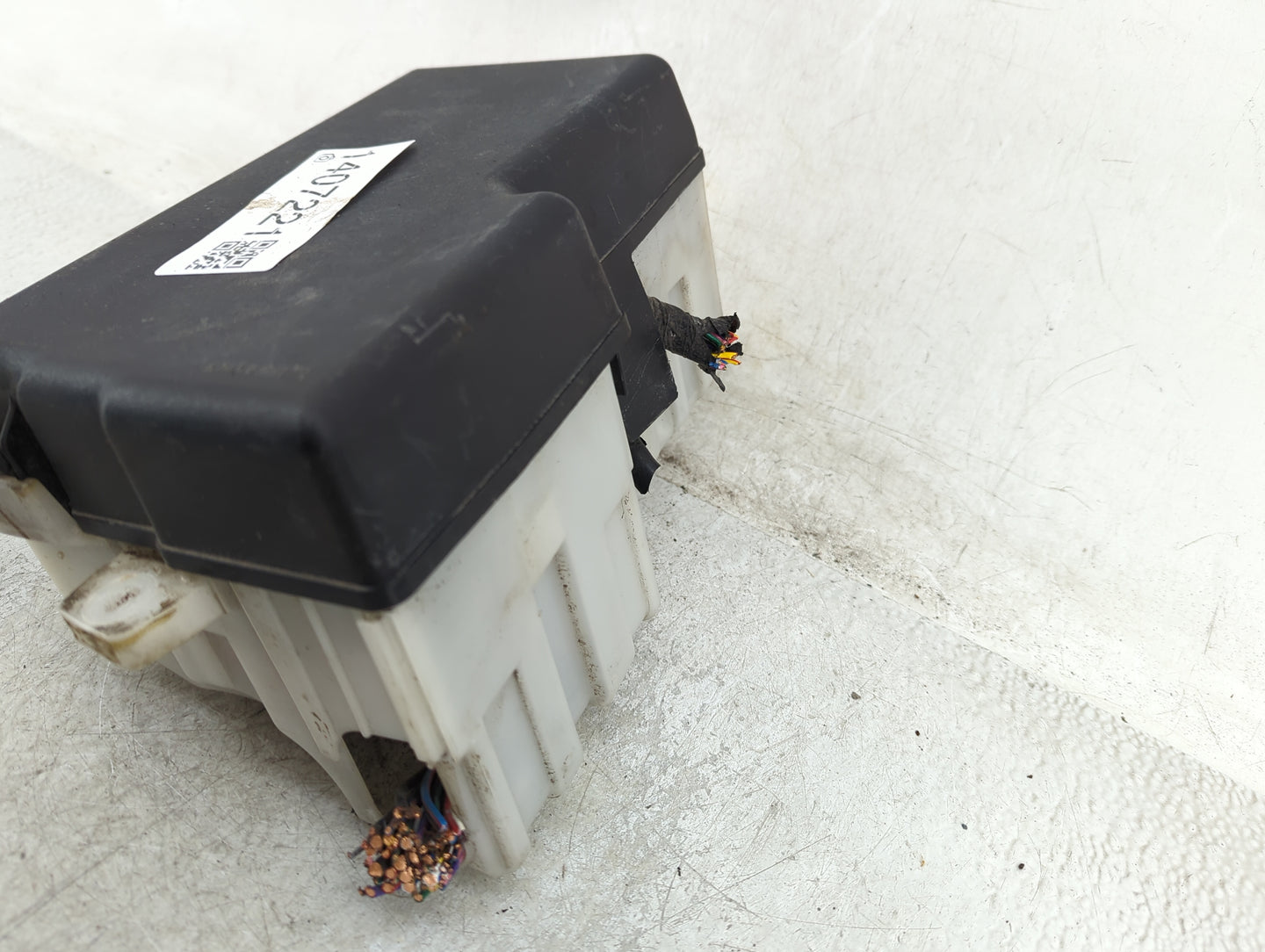 2008-2010 Mazda 5 Fusebox Fuse Box Panel Relay Module P/N:518747118 128 00 998 Fits Fits 2008 2009 2010 OEM Used Auto Parts 