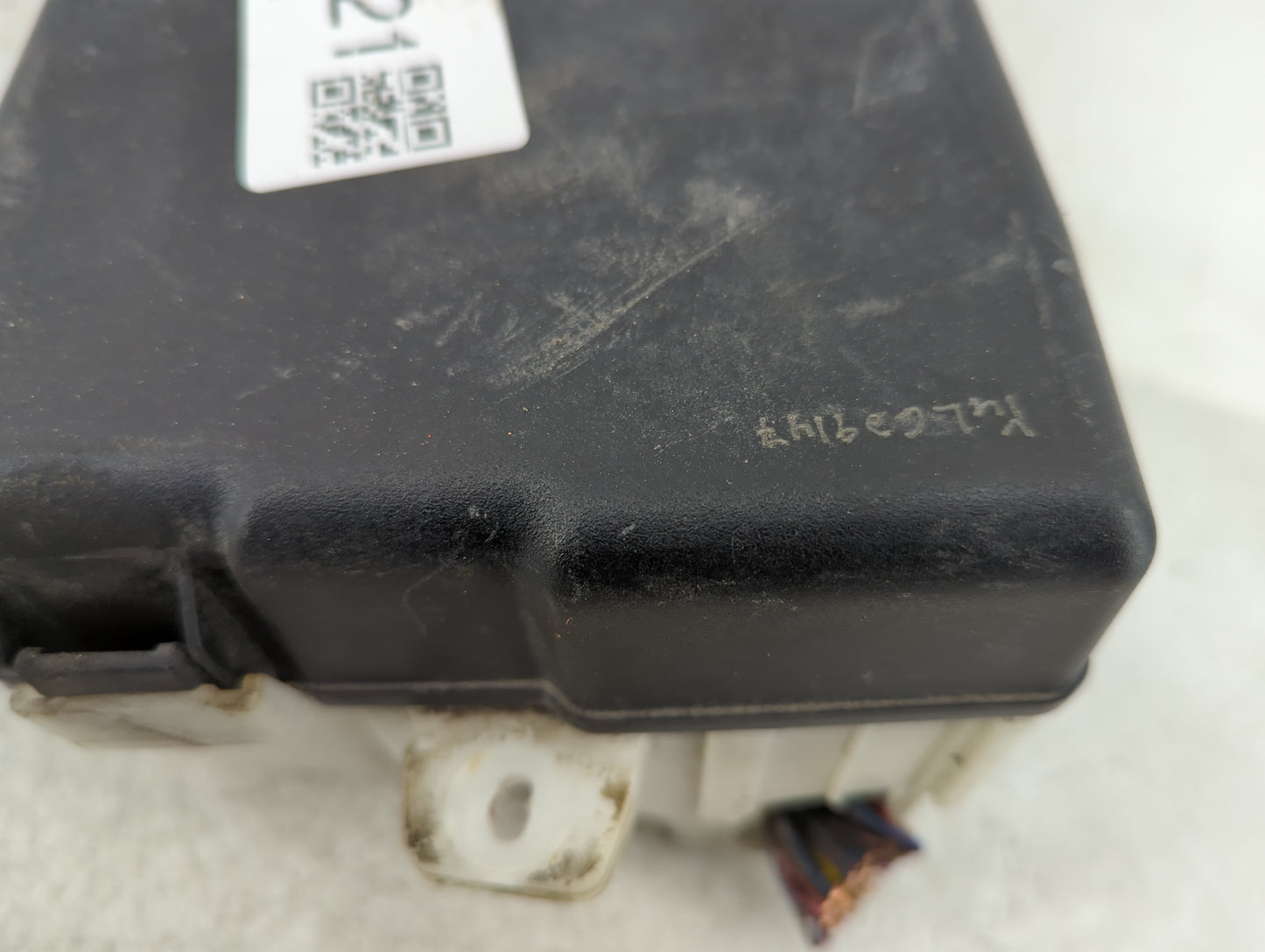2008-2010 Mazda 5 Fusebox Fuse Box Panel Relay Module P/N:518747118 128 00 998 Fits Fits 2008 2009 2010 OEM Used Auto Parts 