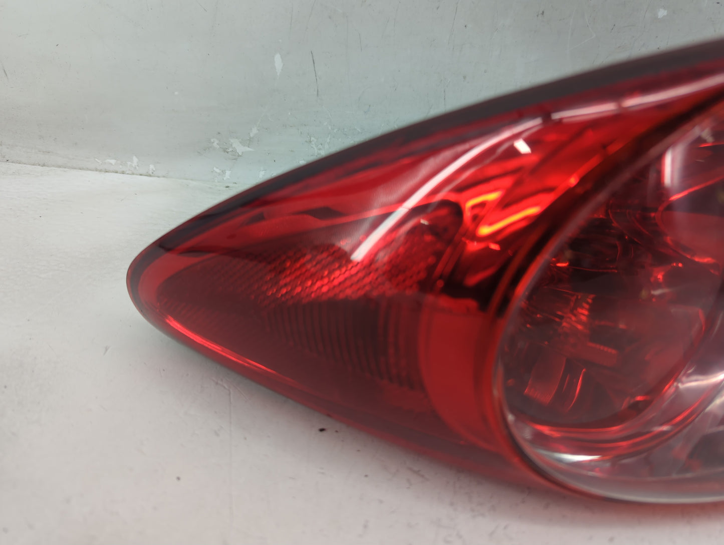 2006-2008 Mazda 6 Tail Light Assembly Passenger Right OEM P/N:2XL 950 100 Fits Fits 2006 2007 2008 OEM Used Auto Parts - Oem