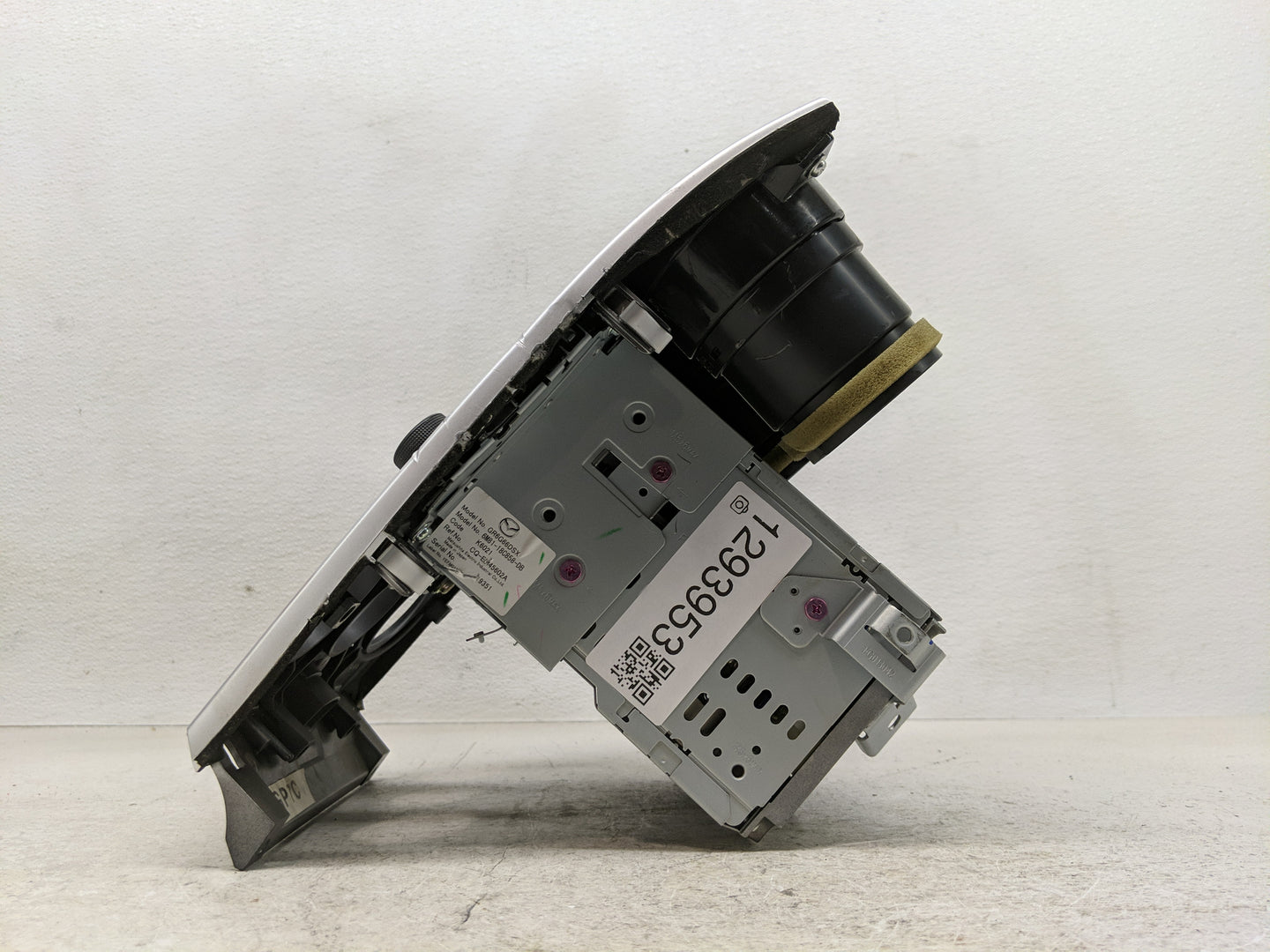 2006-2008 Mazda 6 Radio Control Panel - Oemusedautoparts1.com