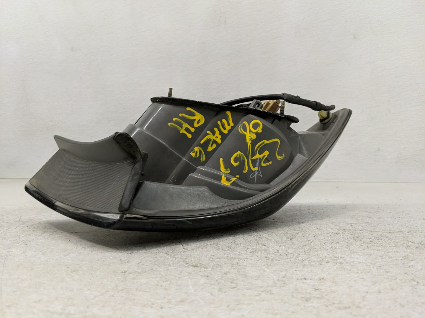 2006-2008 Mazda 6 Tail Light Assembly Passenger Right OEM P/N:2XL 950 100 Fits Fits 2006 2007 2008 OEM Used Auto Parts - Oem