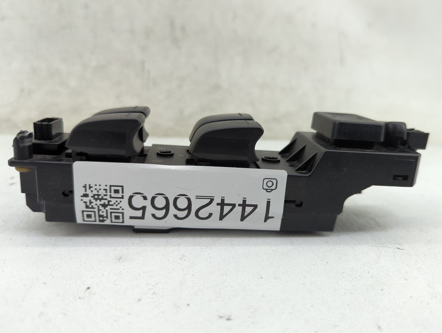 2006-2008 Mazda 6 Master Power Window Switch Replacement Driver Side Left Fits Fits 2006 2007 2008 OEM Used Auto Parts - Oem