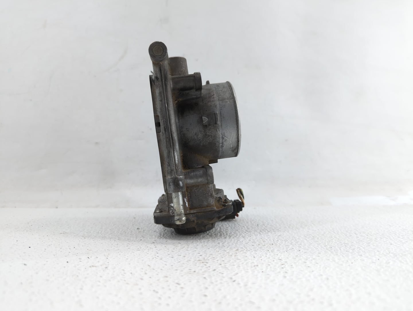 2006-2008 Mazda 6 Throttle Body P/N:6M8G-9F991-A L3R4 13 640, L3G2 13 640 A Fits Fits 2006 2007 2008 2009 2010 2011 2012 201