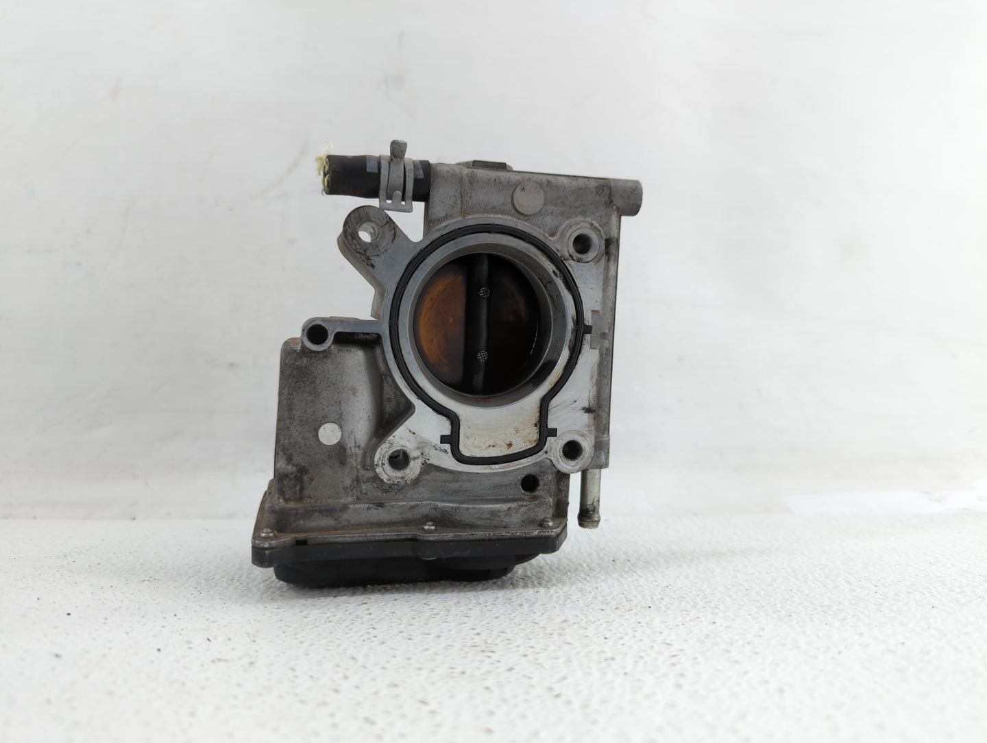 2006-2008 Mazda 6 Throttle Body P/N:6M8G-9F991-A L3R4 13 640, L3G2 13 640 A Fits Fits 2006 2007 2008 2009 2010 2011 2012 201