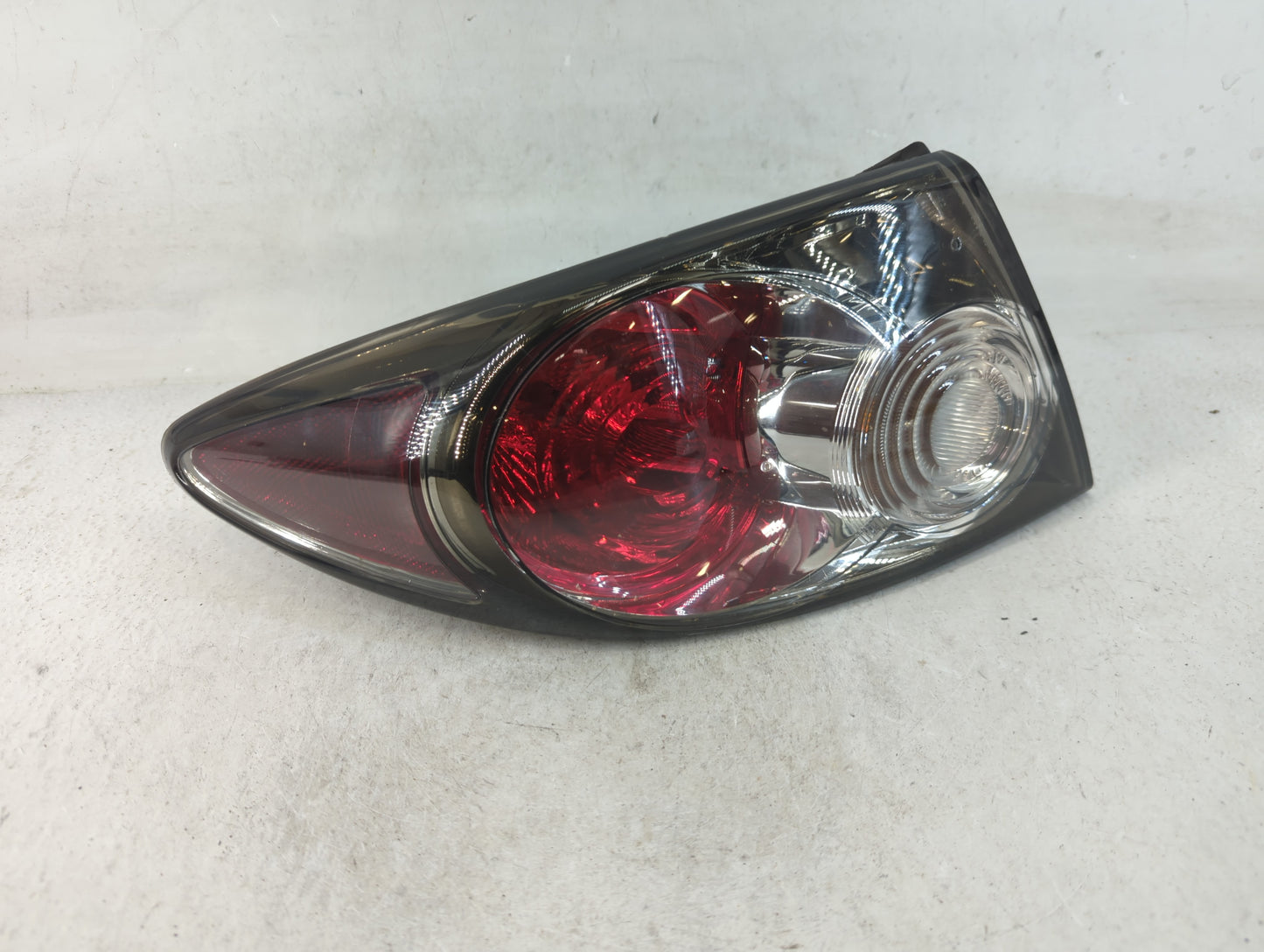 2006-2008 Mazda 6 Tail Light Assembly Driver Left OEM P/N:2XL 950 100 Fits Fits 2006 2007 2008 OEM Used Auto Parts - Oemused