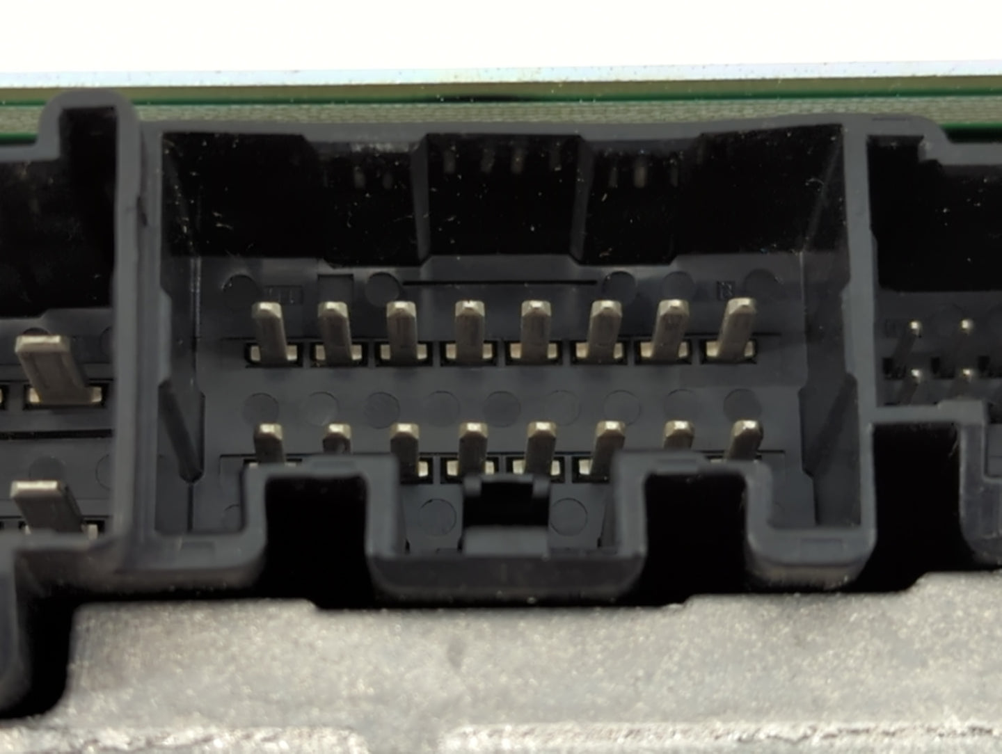 2007-2008 Mazda Cx-7 Radio AM FM Cd Player Receiver Replacement P/N:EG23 66 920A Fits Fits 2007 2008 OEM Used Auto Parts - O