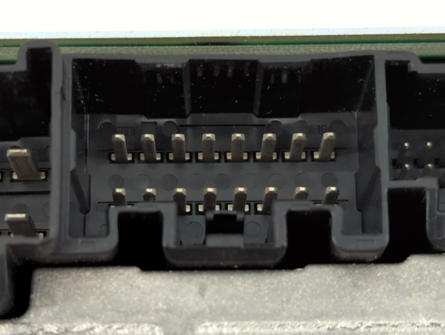 2007-2008 Mazda Cx-7 Radio AM FM Cd Player Receiver Replacement P/N:EG23 66 920A Fits Fits 2007 2008 OEM Used Auto Parts - O