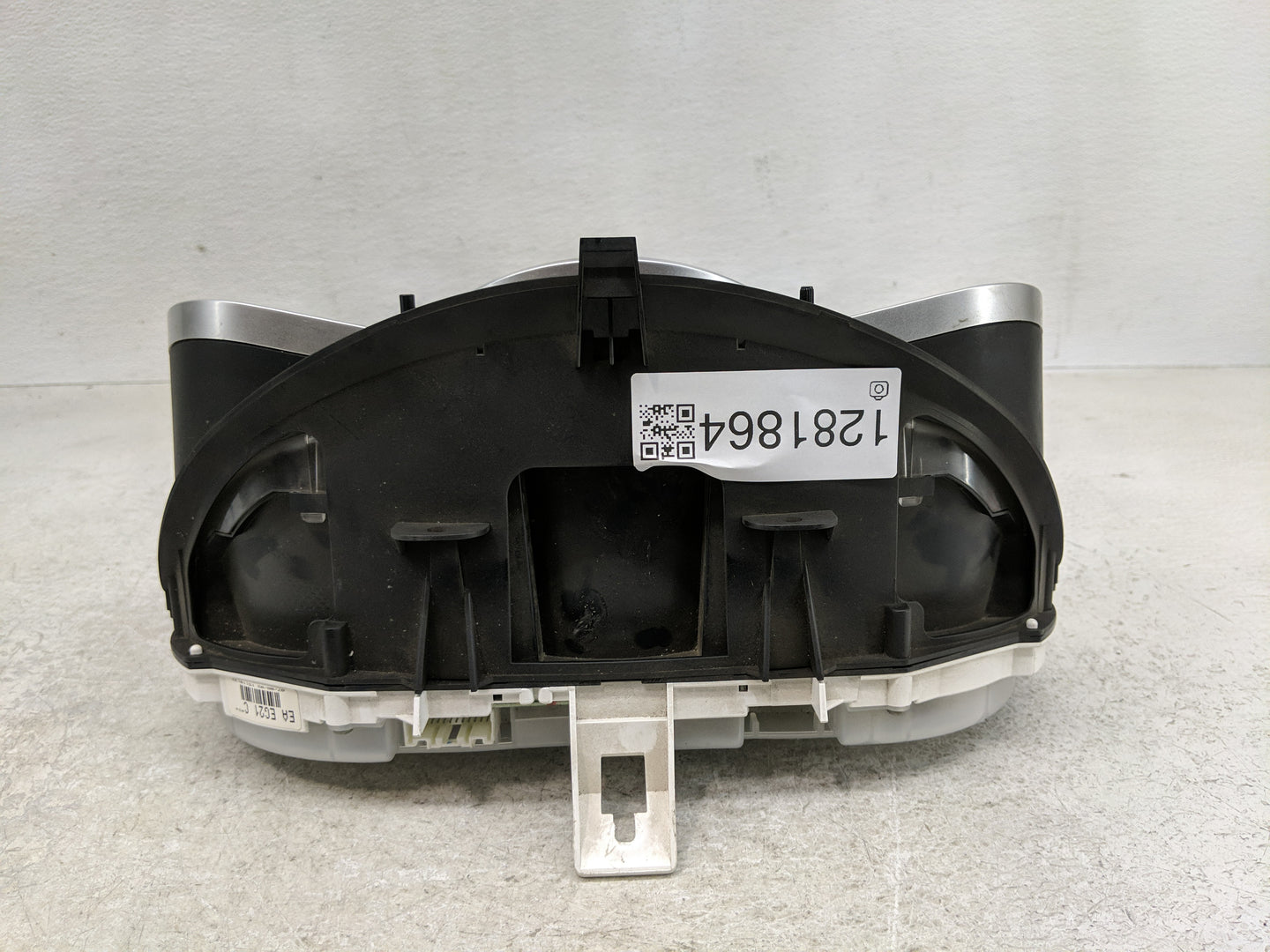 2007-2009 Mazda Cx-7 Instrument Cluster Speedometer Gauges P/N:BP4K55430 Fits Fits 2007 2008 2009 OEM Used Auto Parts - Oemu