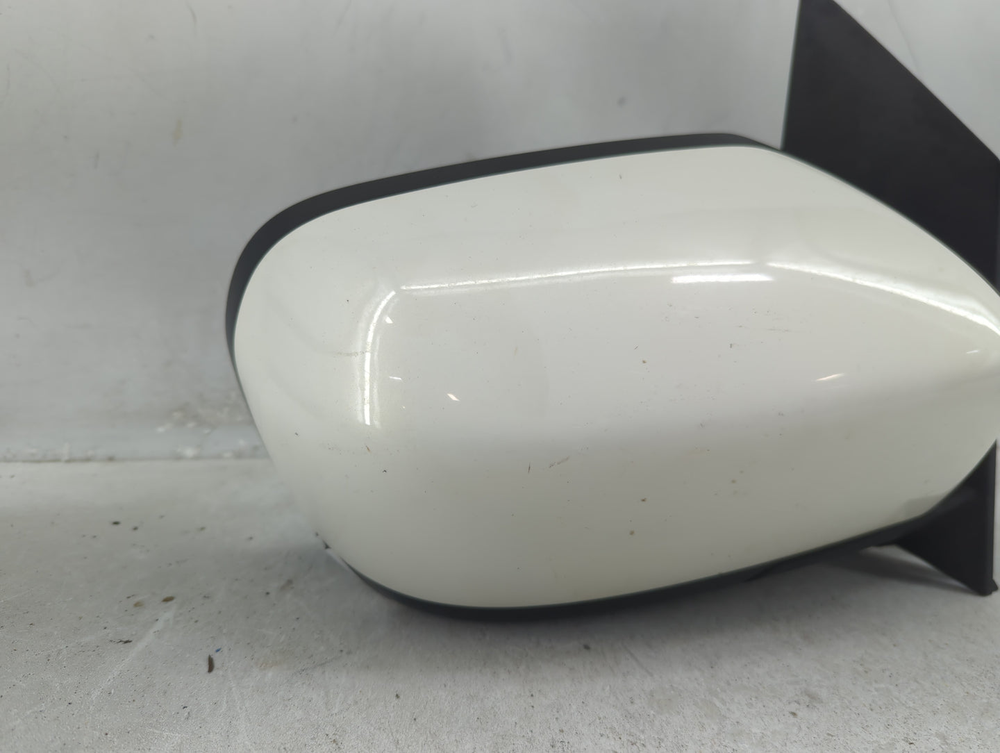 2008 Mazda Cx-7 Driver Left Side View Manual Door Mirror White - Oemusedautoparts1.com