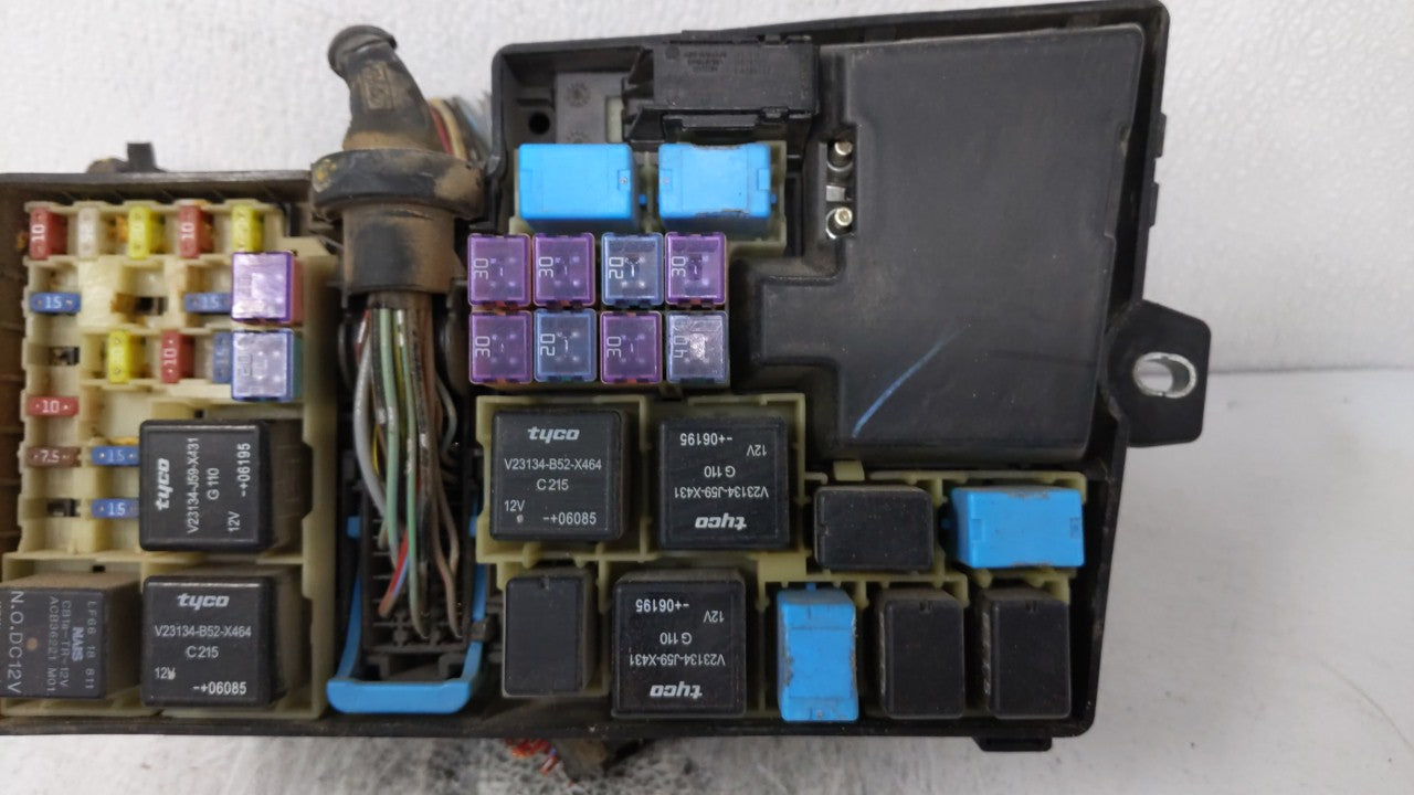 2007-2009 Mazda Cx-7 Fusebox Fuse Box Panel Relay Module P/N:EG21-66767 518818109, EG21-66761A Fits Fits 2007 2008 2009 OEM 