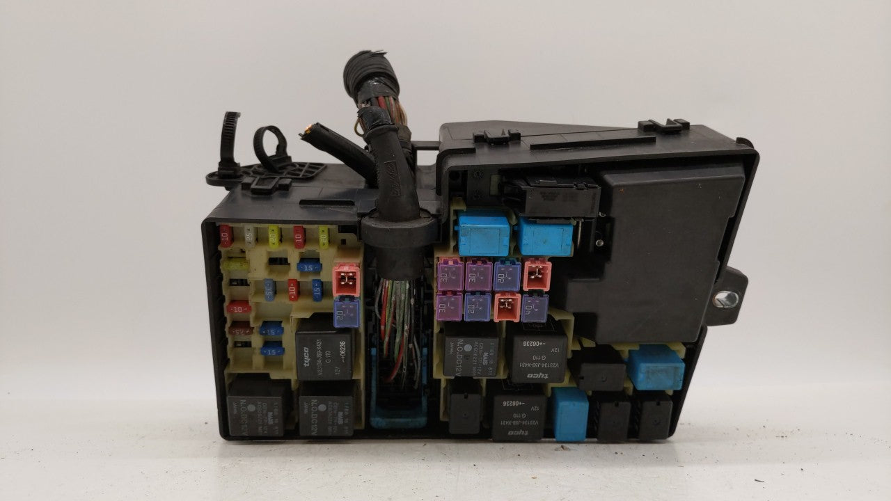 2007-2009 Mazda Cx-7 Fusebox Fuse Box Panel Relay Module P/N:EG21-66767 518818109, EG21-66761A Fits Fits 2007 2008 2009 OEM 