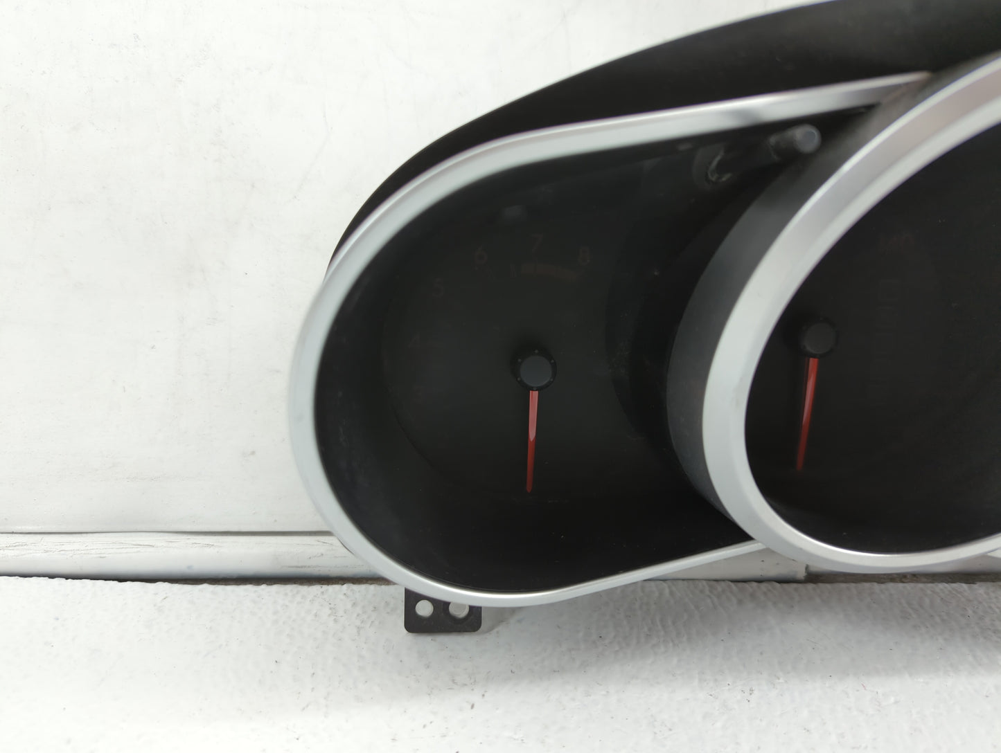 2007-2009 Mazda Cx-7 Instrument Cluster Speedometer Gauges P/N:K9001 EEEG66C, EE EG66 D, EE EG66 B Fits Fits 2007 2008 2009 