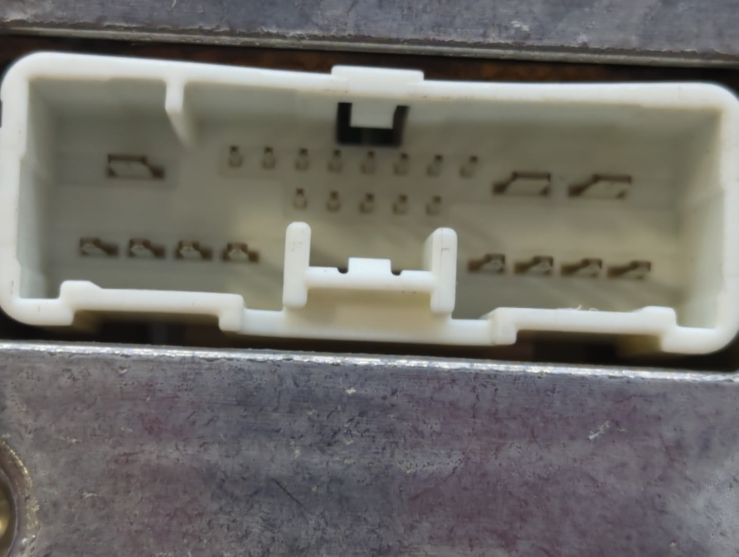 2007-2009 Mazda Cx-7 Radio Control Panel - Oemusedautoparts1.com