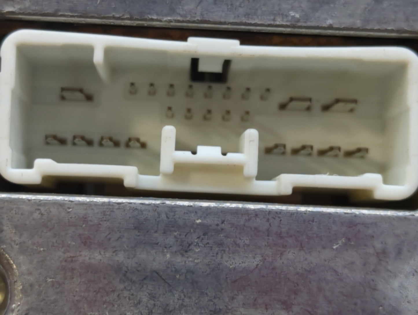 2007-2009 Mazda Cx-7 Radio Control Panel - Oemusedautoparts1.com