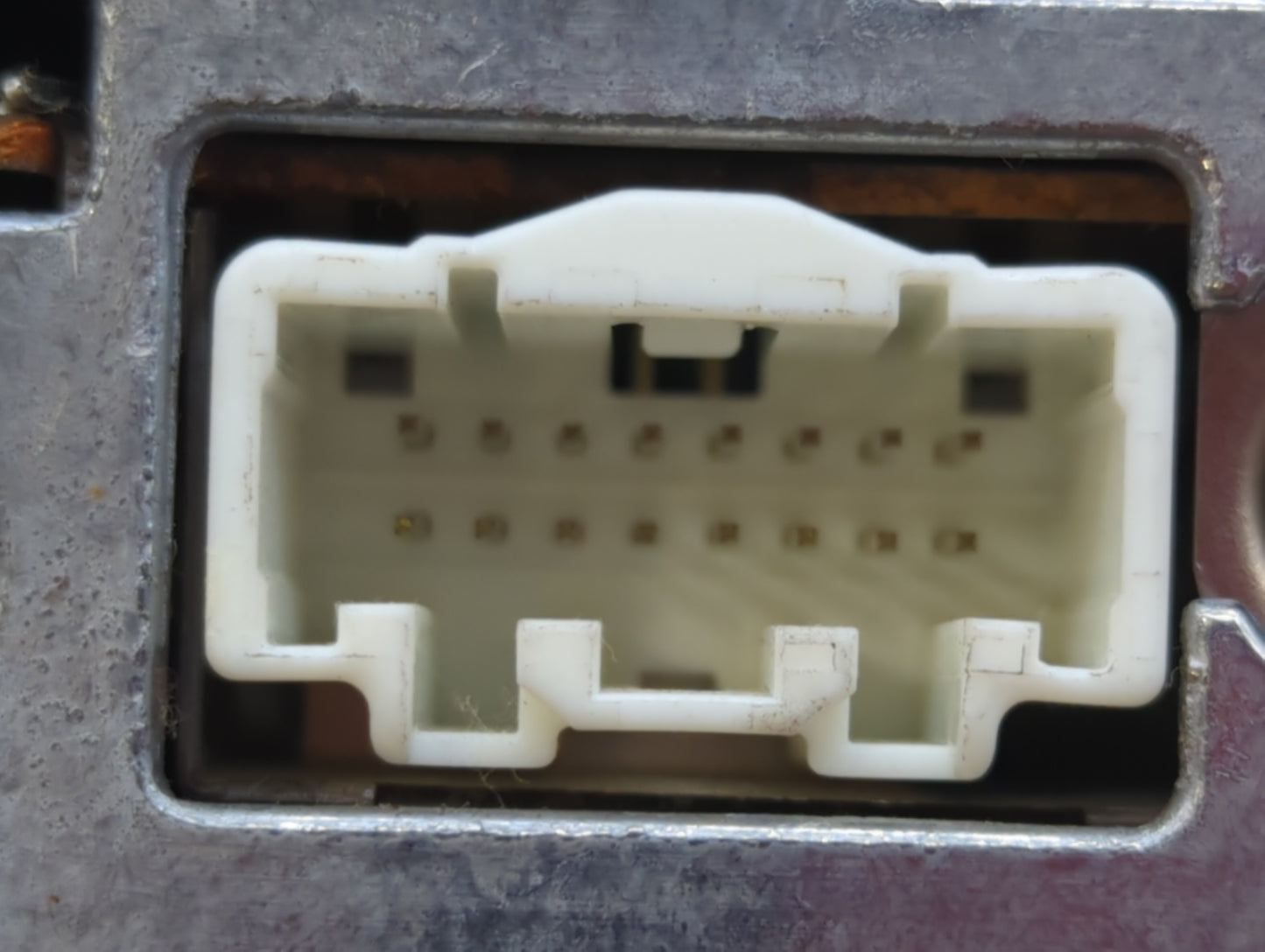 2007-2009 Mazda Cx-7 Radio Control Panel - Oemusedautoparts1.com