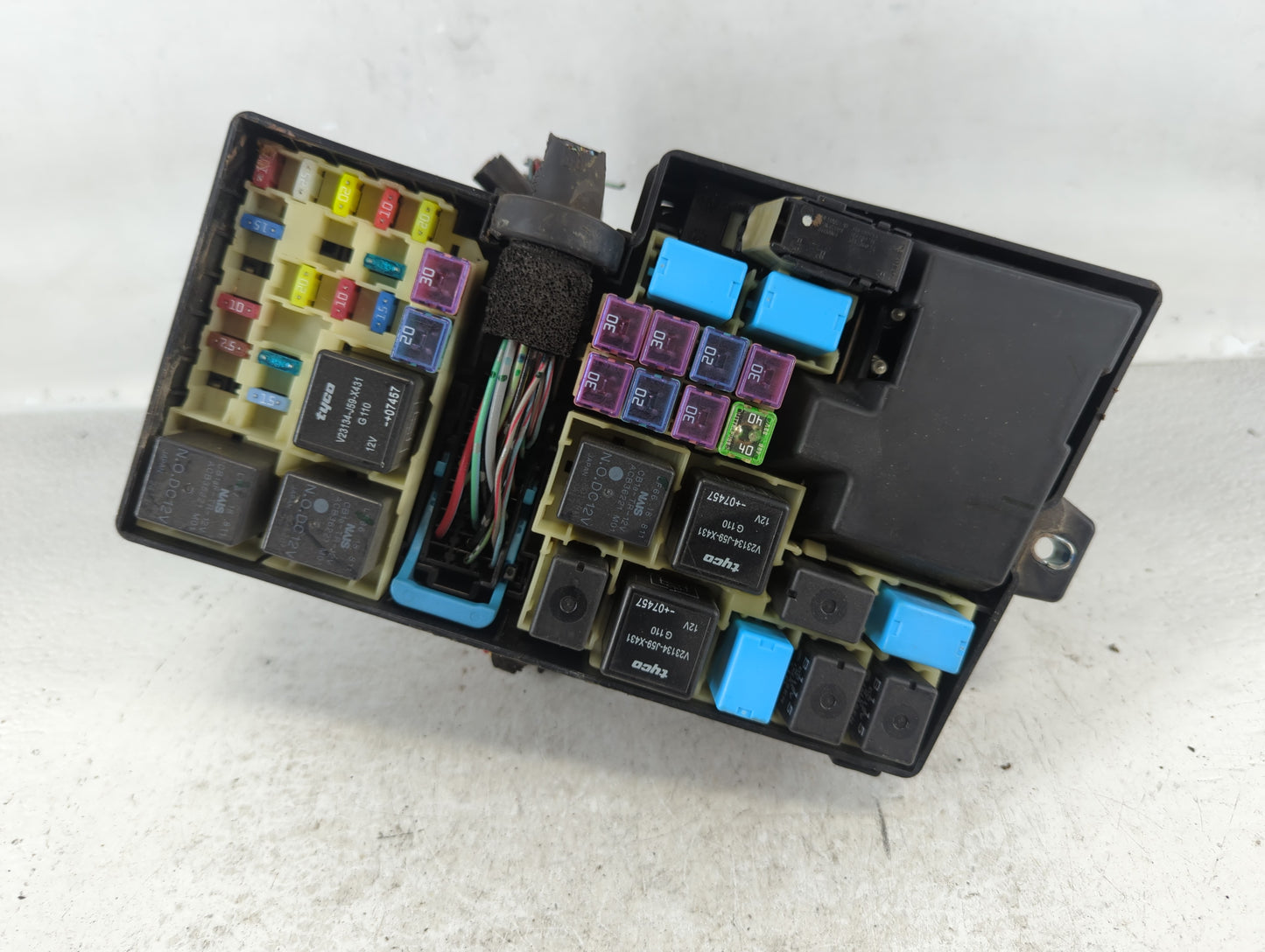 2007-2009 Mazda Cx-7 Fusebox Fuse Box Panel Relay Module P/N:BP4K-66765 518818109 Fits Fits 2007 2008 2009 OEM Used Auto Par