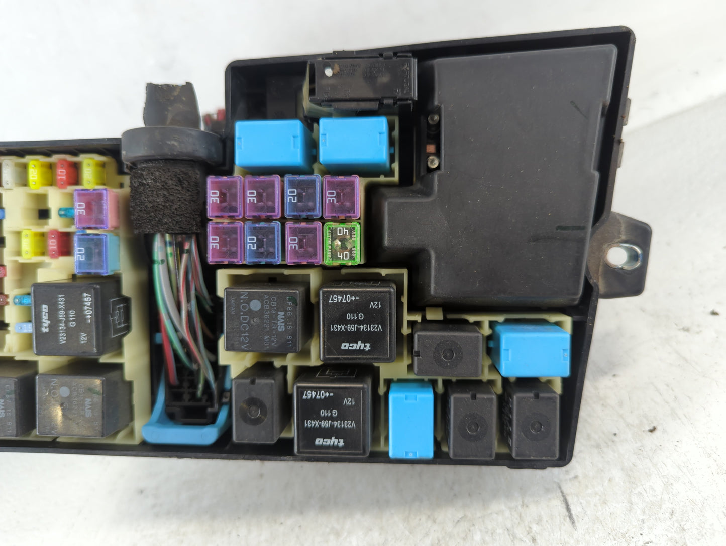 2007-2009 Mazda Cx-7 Fusebox Fuse Box Panel Relay Module P/N:BP4K-66765 518818109 Fits Fits 2007 2008 2009 OEM Used Auto Par