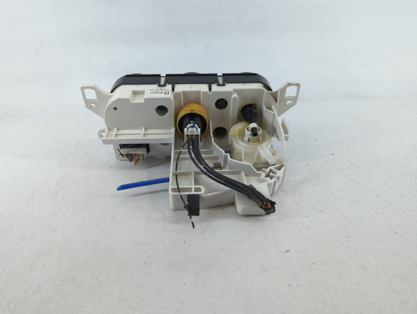 2007-2009 Mazda Cx-7 Climate Control Module Temperature AC/Heater Replacement P/N:900EG21J09 Fits Fits 2007 2008 2009 OEM Us