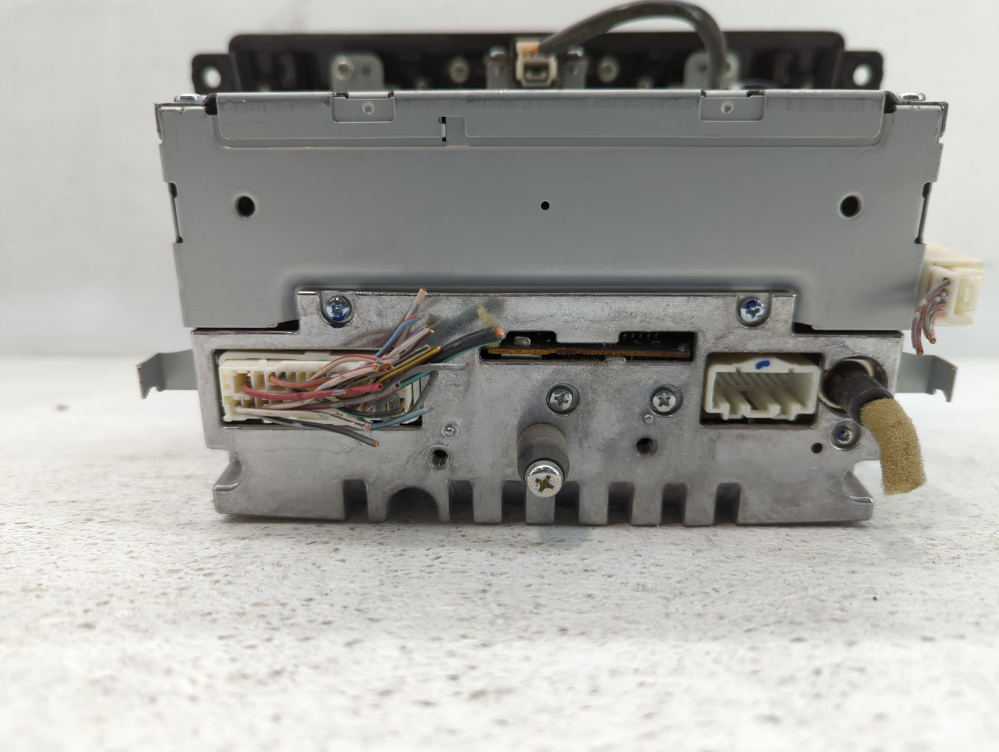 2007-2009 Mazda Cx-7 Radio AM FM Cd Player Receiver Replacement P/N:EG23 66 AR0A Fits Fits 2007 2008 2009 OEM Used Auto Part